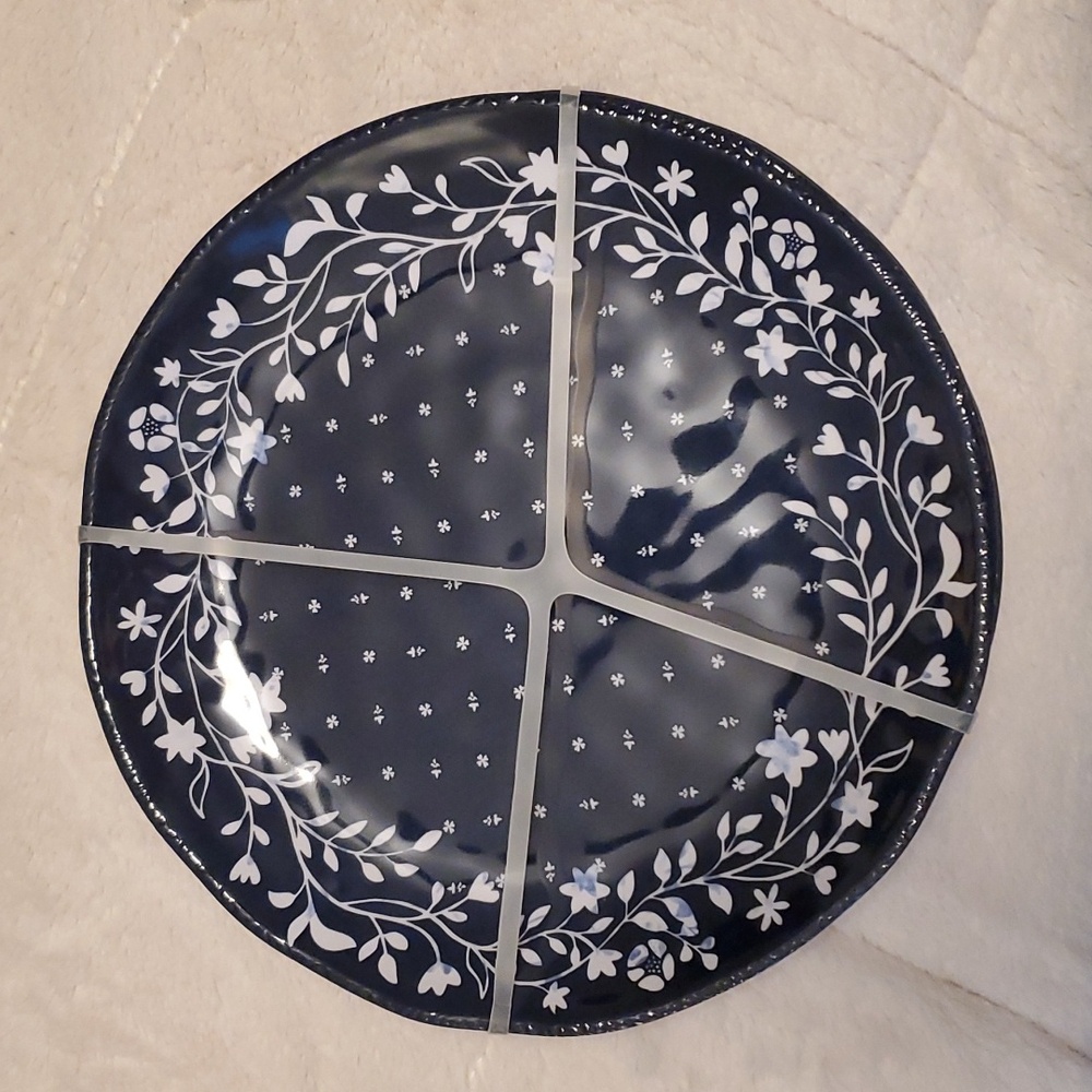 MODERN SOUTHERN HOME Melamine PLATES SET OF 4